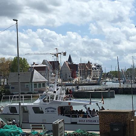 Le Studio Goeland Trouville-sur-mer Exteriör bild